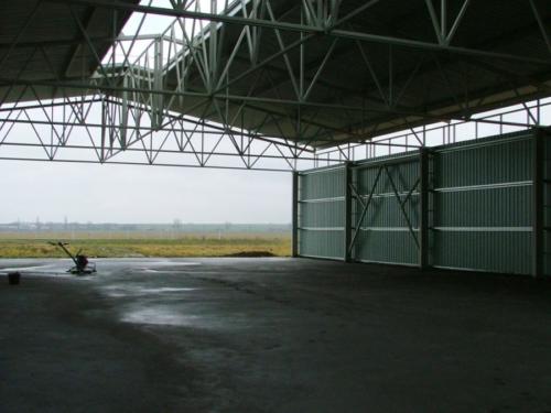 hangar 17 20130306 1149637290